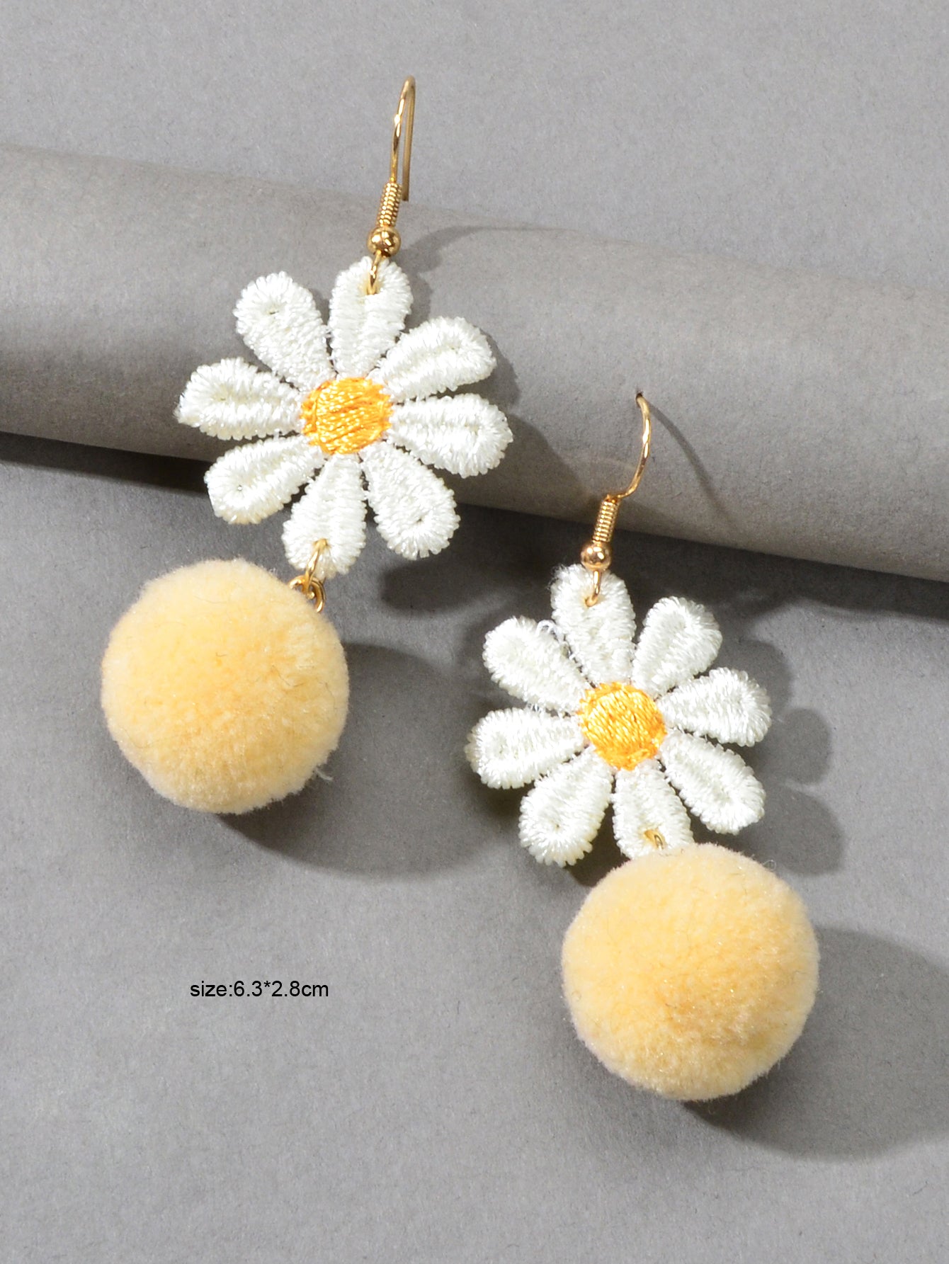 Party Decoration for Women White Flower Yellow Ball Drop Gift Earrings For Women