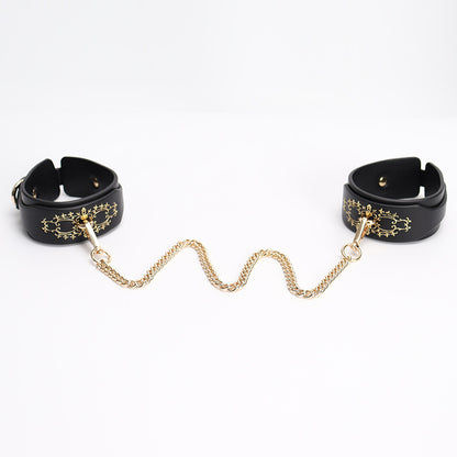 Wholesale Fox Pattern Soft Bondage Gear with Gold Plate black hand cuff